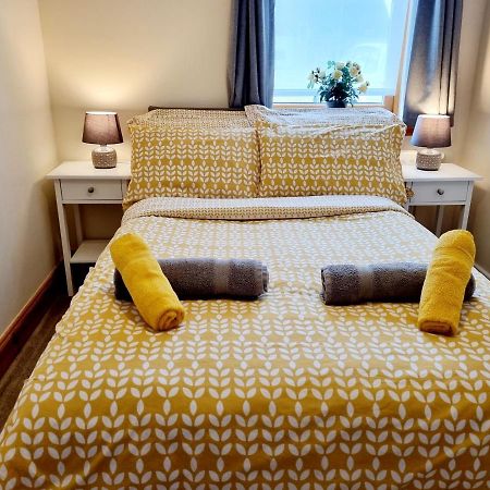 Caledonian 2 Bedroom Free Parking インヴァネス エクステリア 写真